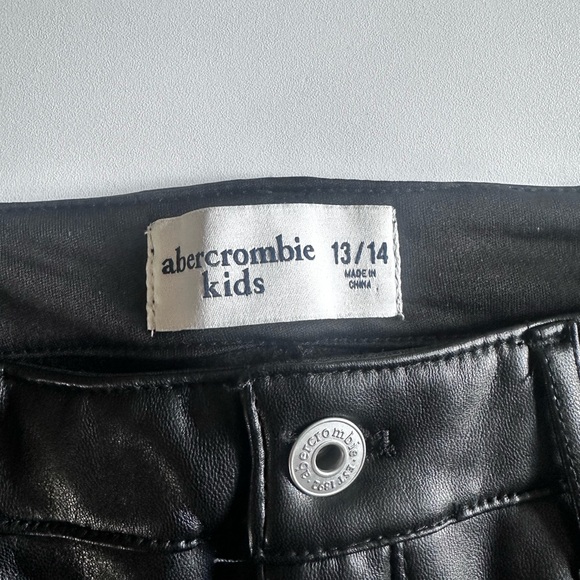 Black Abercrombie Kids Faux Leather Skirt - Picture 3 of 7